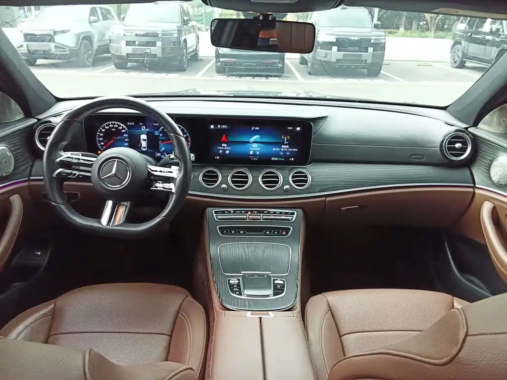 Mercedes-Benz E-Class 2020 — фото 13