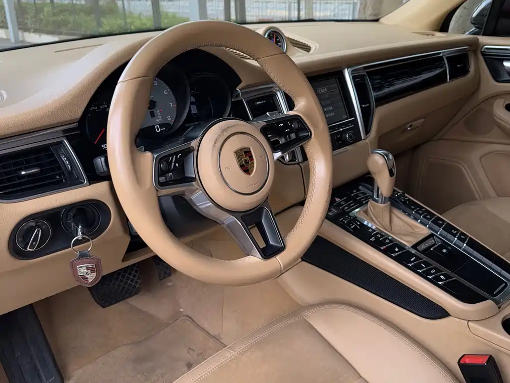 Porsche Macan 2015 — фото 9