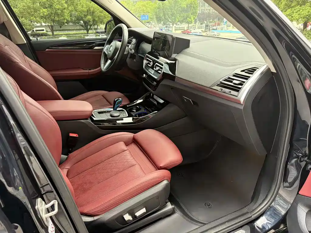 BMW iX3 2022 — фото 13