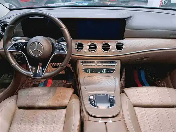 Mercedes-Benz E-Class 2021