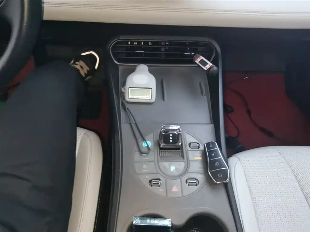 BYD Seal 05 DM-i 2025 — фото 14