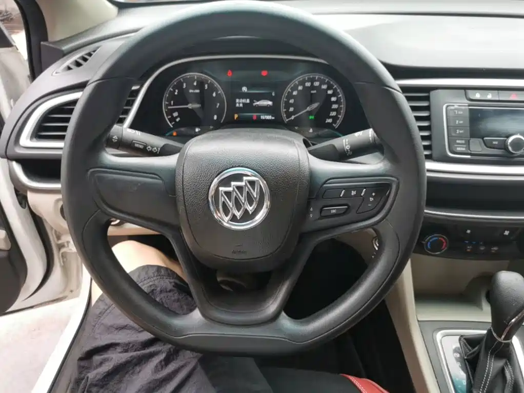 Buick Excelle GT 2015 — фото 11