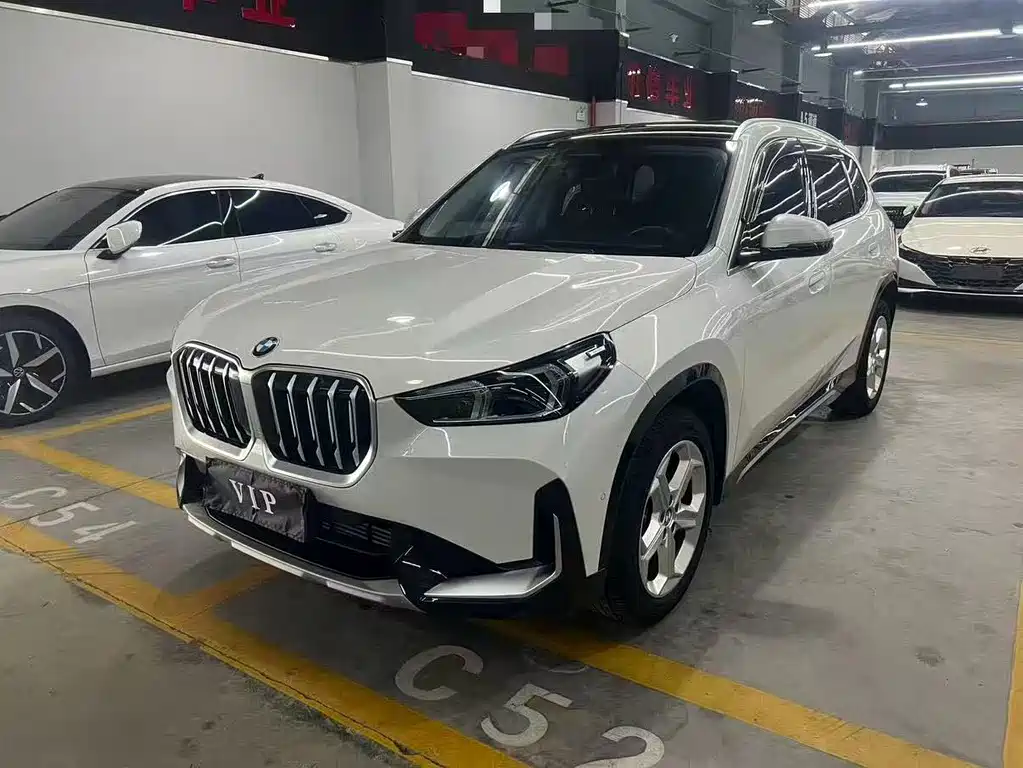 BMW X1 2024 — фото 1