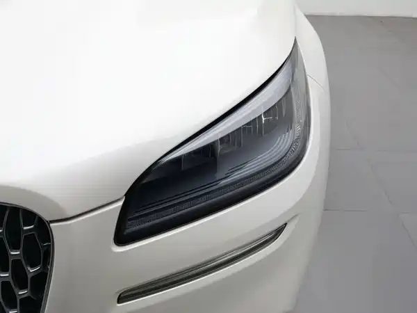 Lincoln Corsair 2021