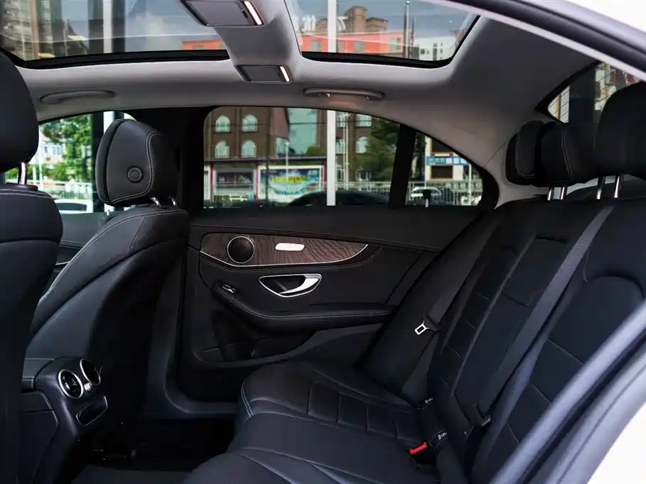 Mercedes-Benz C-Class 2019 — фото 8