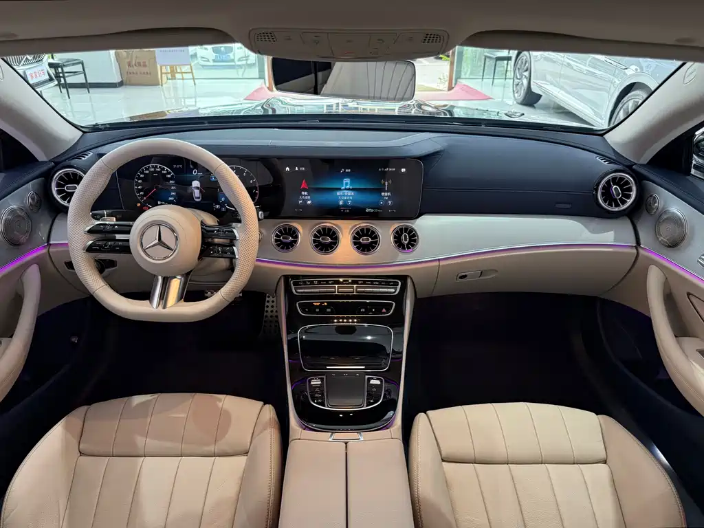 Mercedes-Benz E-Class 2023 — фото 10