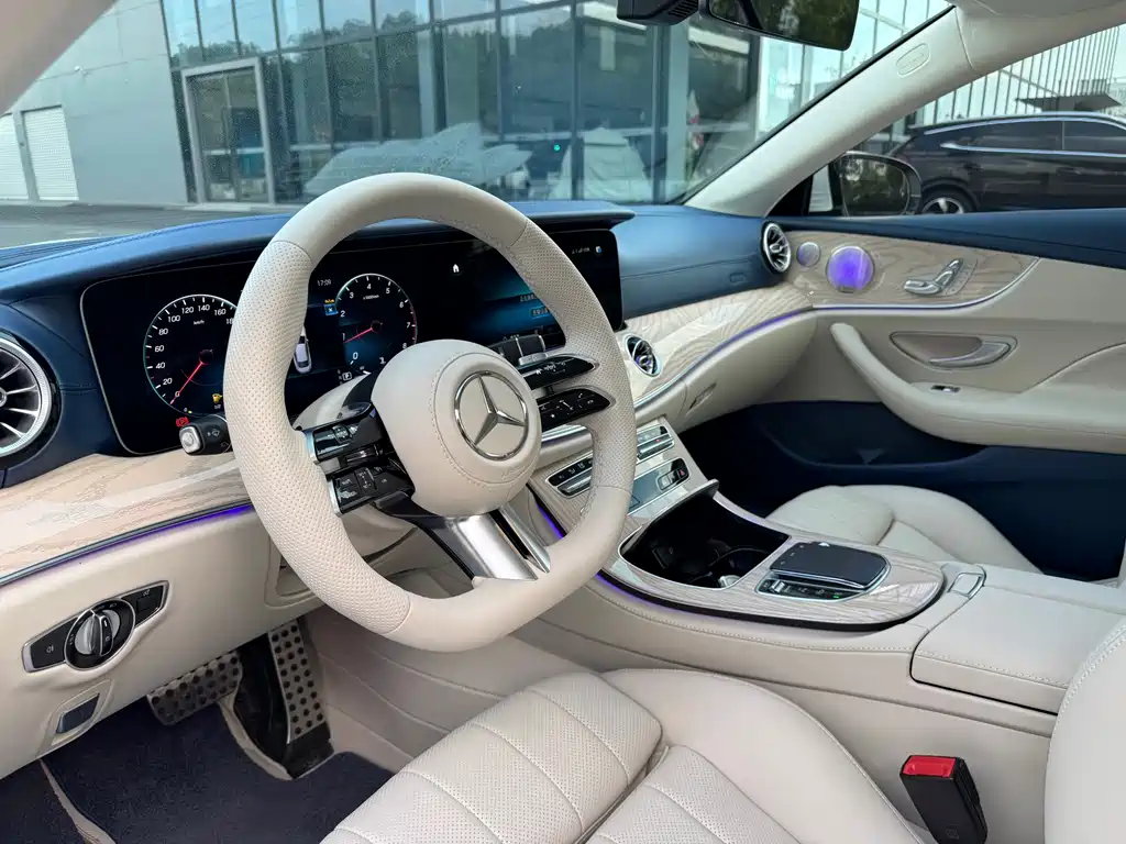 Mercedes-Benz E-Class 2021