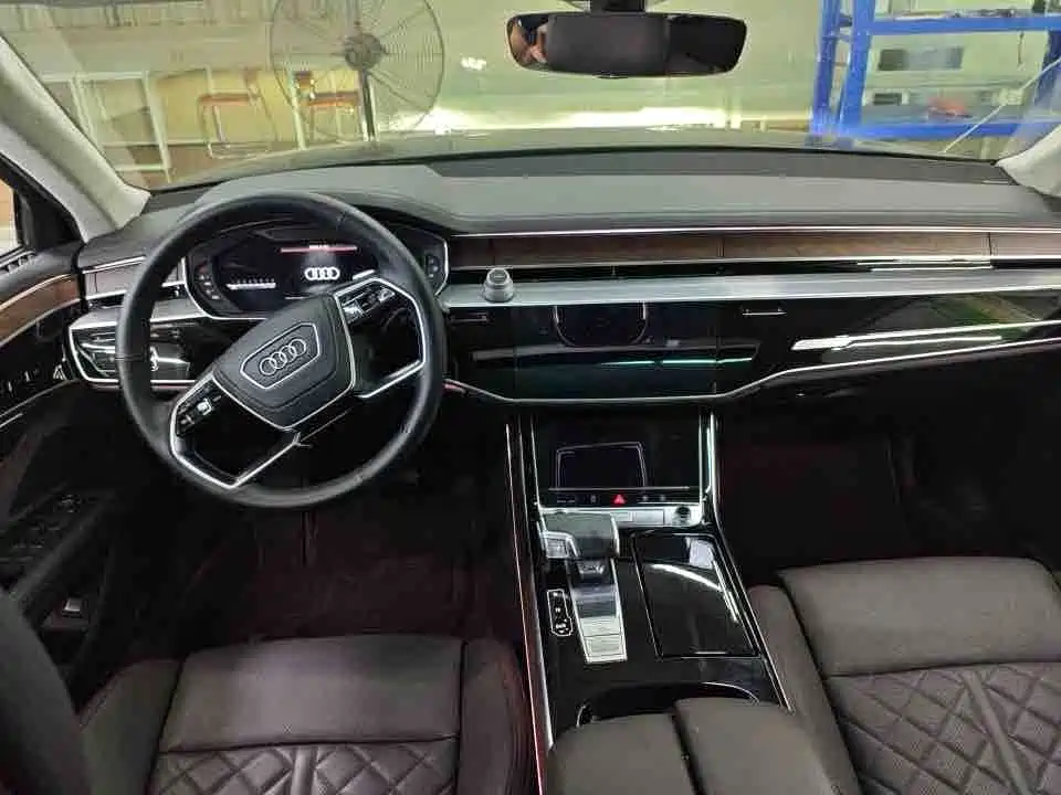 Audi A8 2022