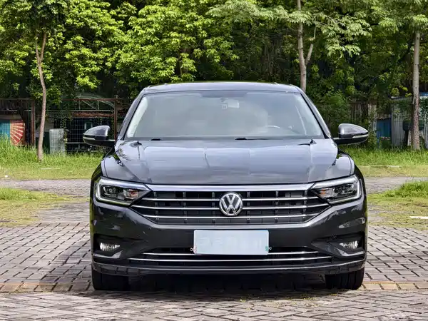 Volkswagen Sagitar 2022