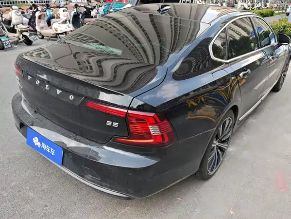 Volvo S90 2022