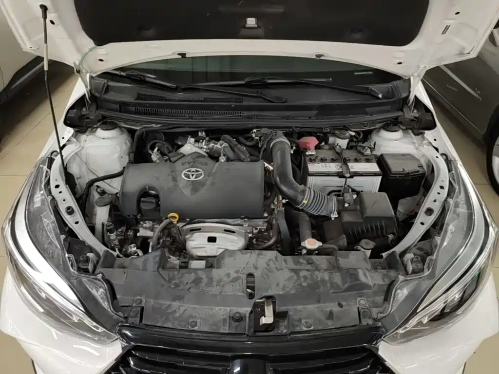 Toyota Yaris L 2023 — фото 20