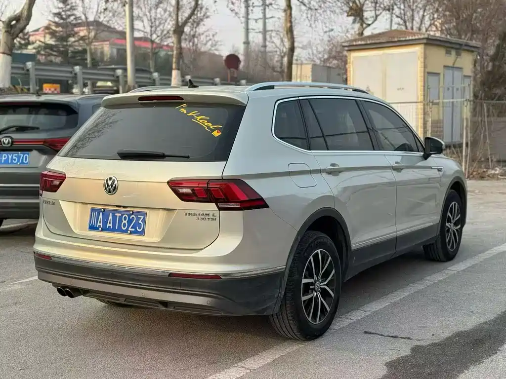 Volkswagen Tiguan L 2017 — фото 4