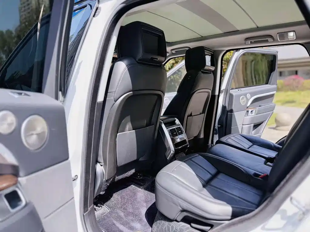 Land Rover Sport PHEV 2019 — фото 11