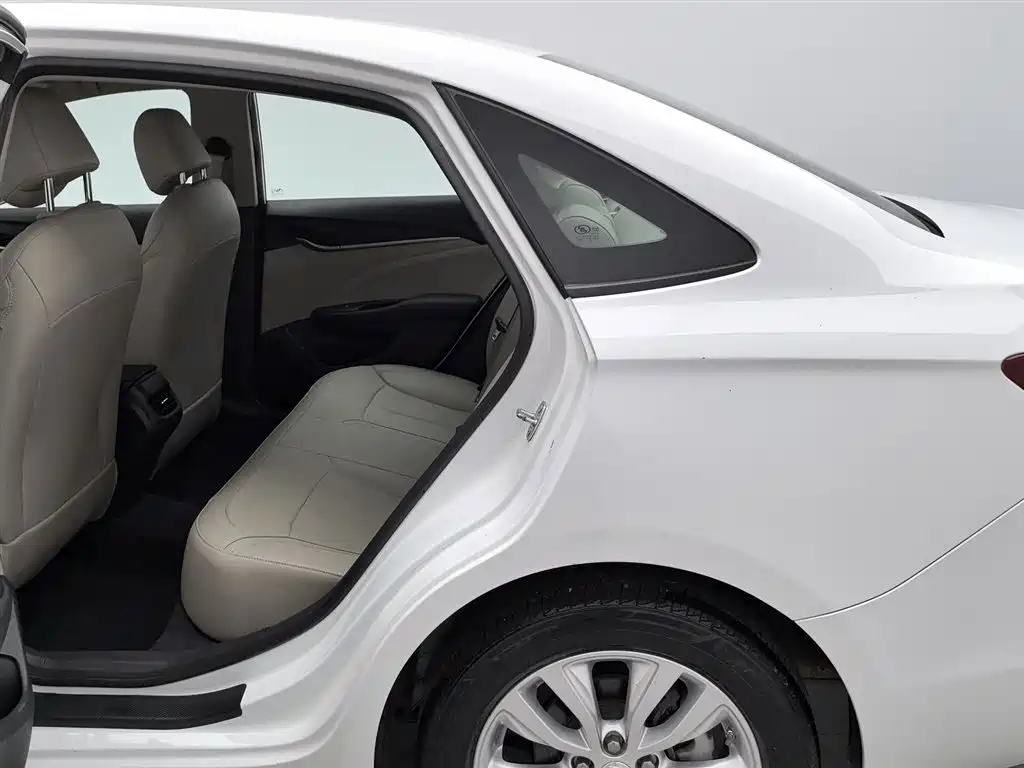 Buick Excelle 2020 — фото 15