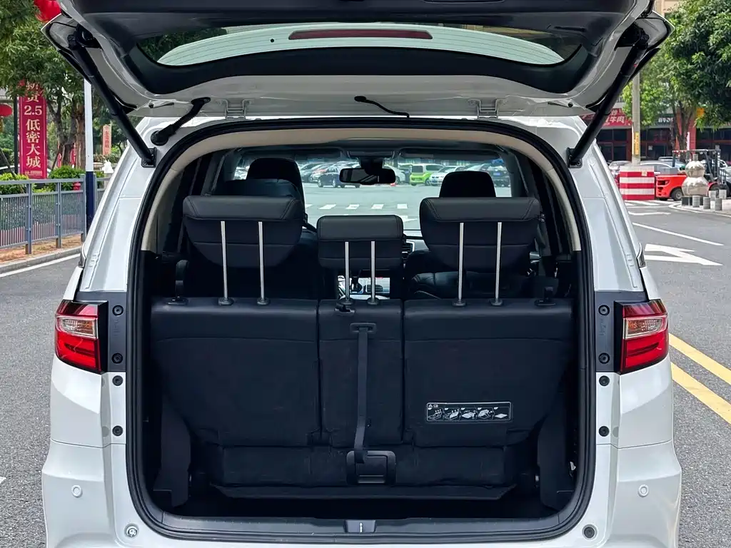 Honda Odyssey 2018 — фото 13