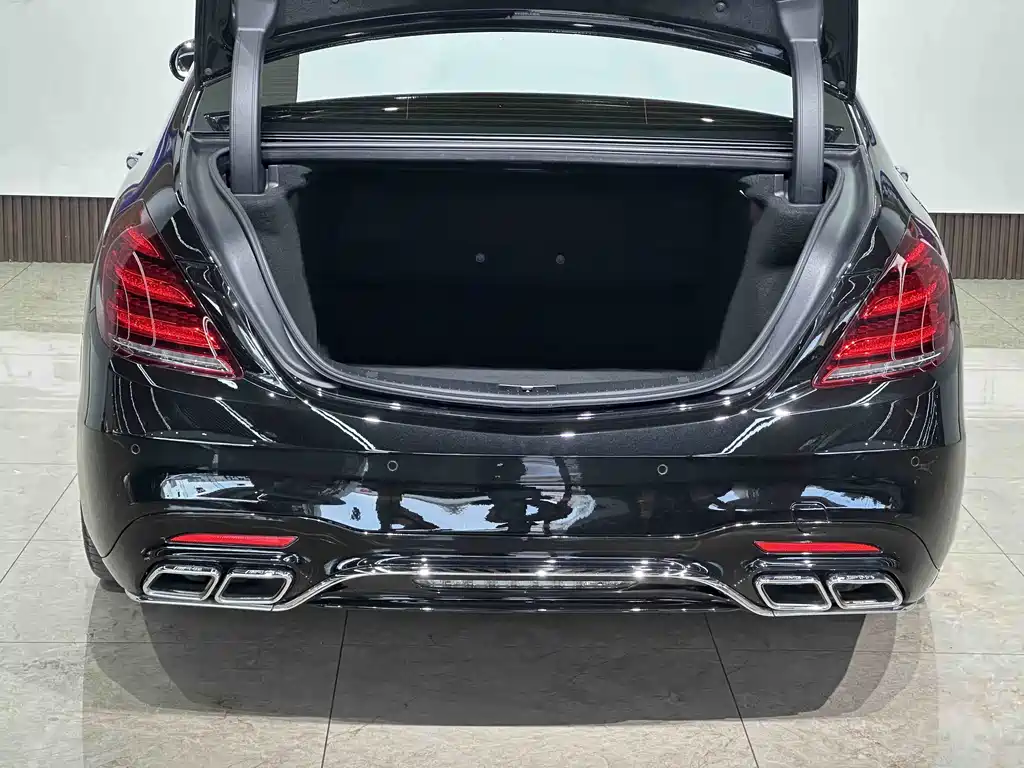 Mercedes-Benz S-Class 2020