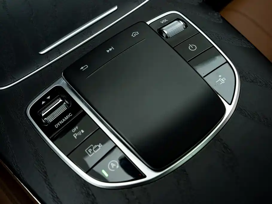 Mercedes-Benz E-Class 2020 — фото 16