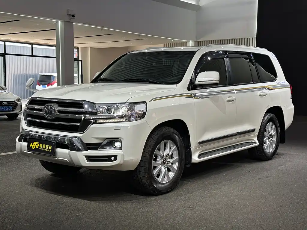 Toyota Land Cruiser 2020 — фото 4