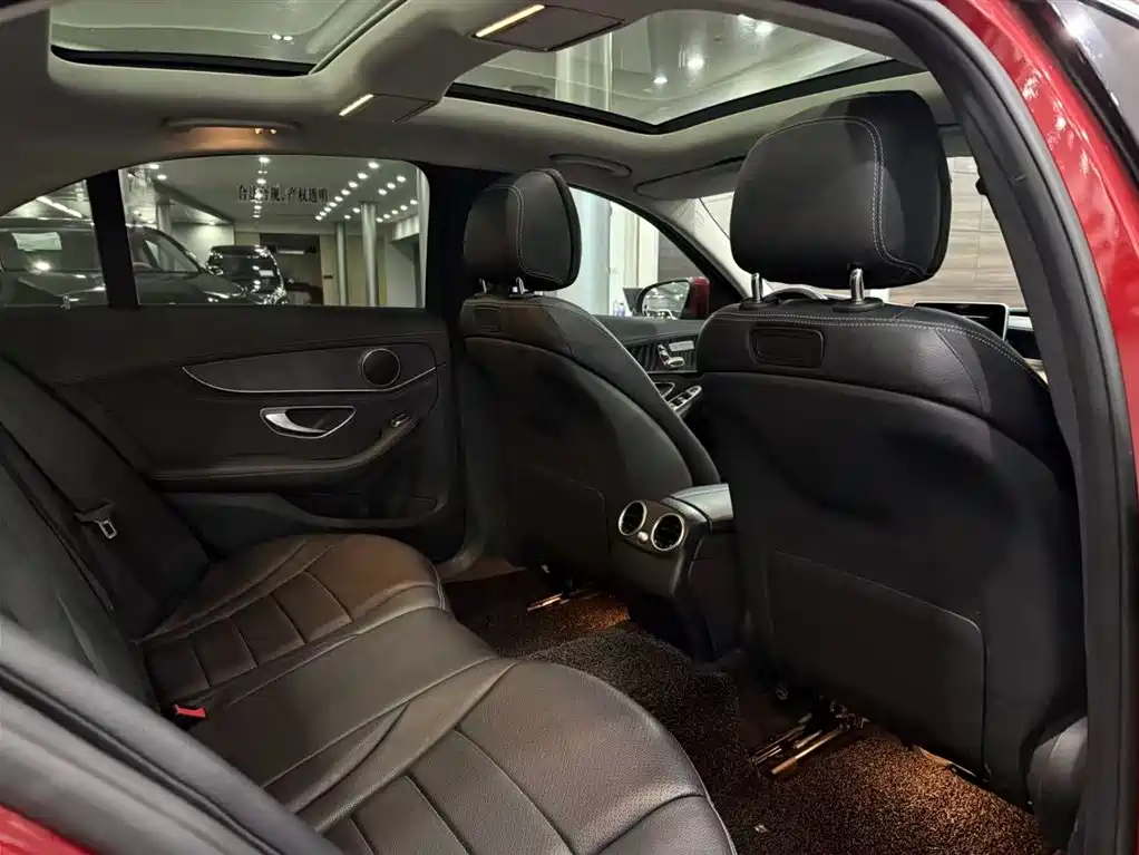 Mercedes-Benz C-Class 2017 — фото 12
