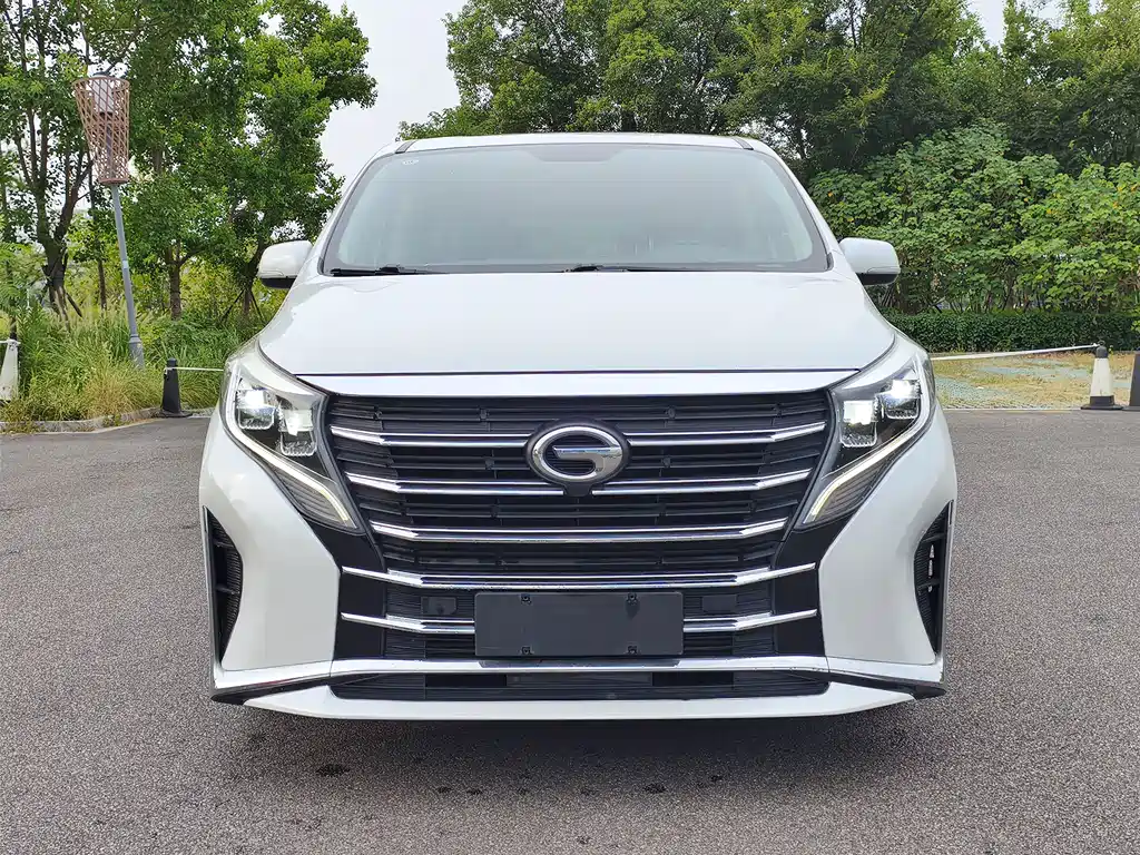GAC Trumpchi M8 2022 — фото 2