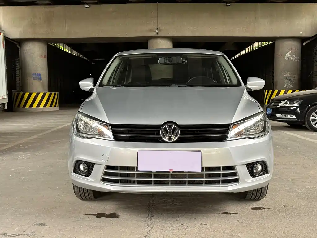 Volkswagen Jetta 2015 — фото 10