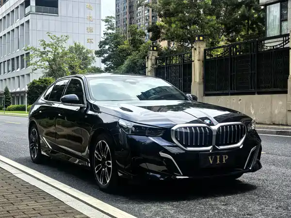 BMW 5 Series 2024