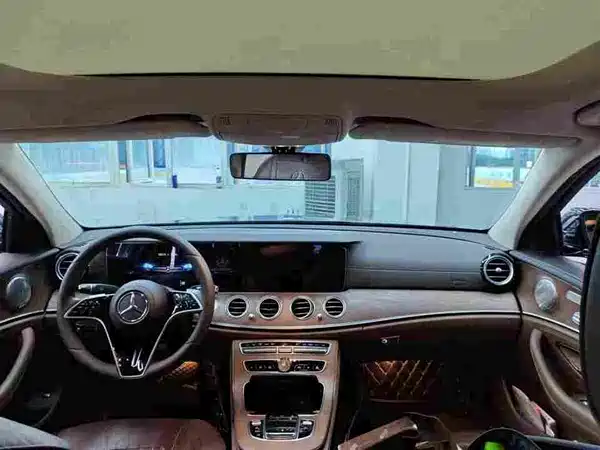 Mercedes-Benz E-Class 2021