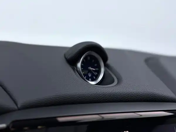 Maserati Ghibli 2021