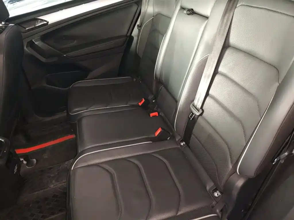 Volkswagen Tiguan L PHEV 2021 — фото 17
