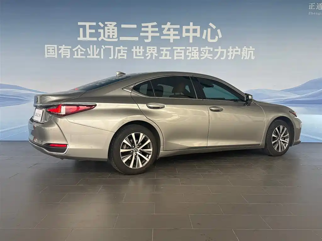 Lexus ES 2021 — фото 5