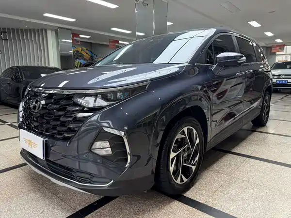 Hyundai Custin 2024