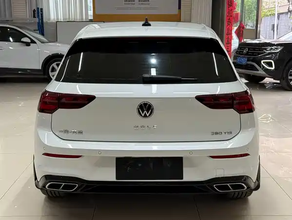 Volkswagen Golf 2023