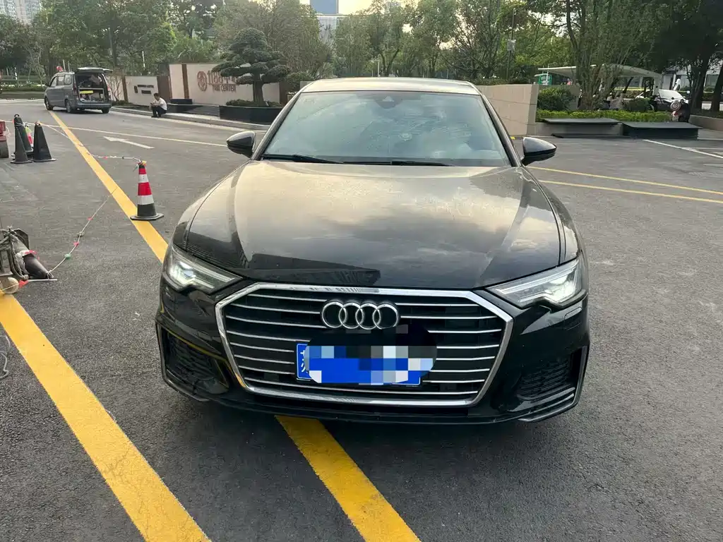 Audi A6L 2022 — фото 2