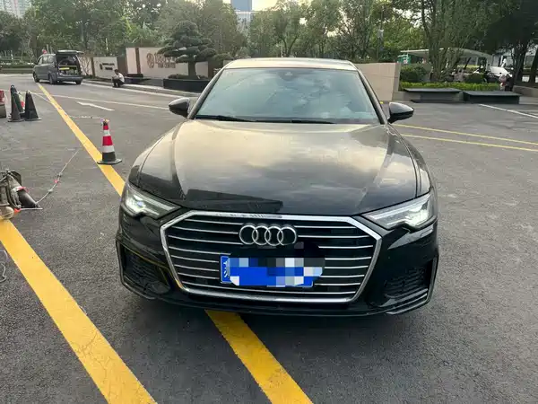 Audi A6L 2022