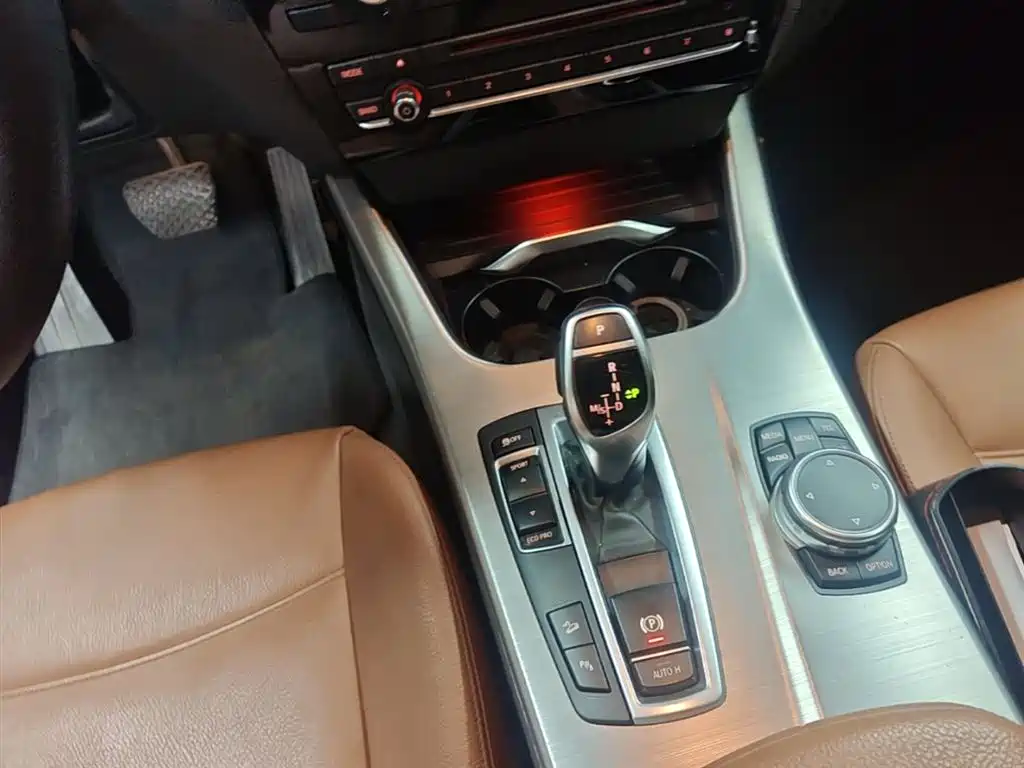 BMW X4 2016 — фото 14