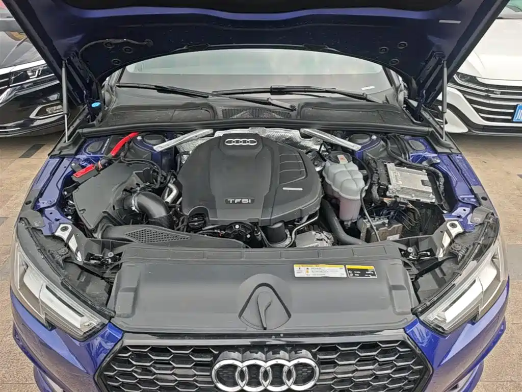 Audi A4L 2020 — фото 20