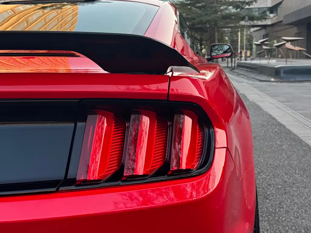 Ford Mustang 2015 — фото 7