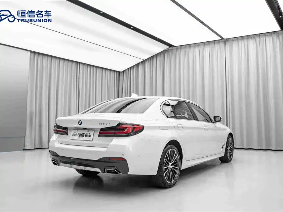 BMW 5 Series 2024 — фото 5
