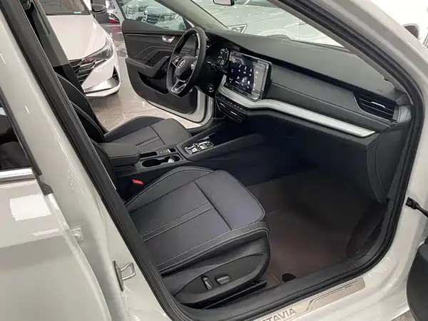 Skoda Octavia 2023