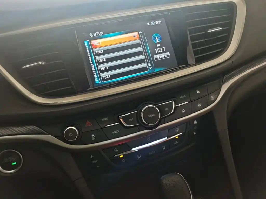 Buick Excelle GT 2018 — фото 13
