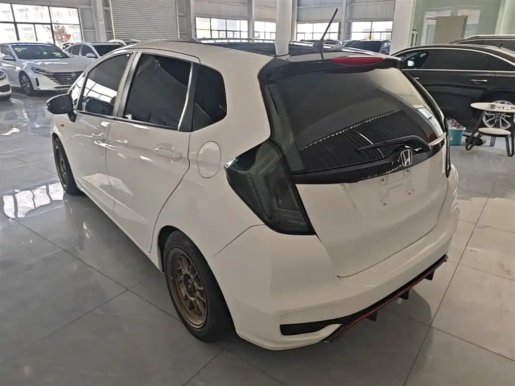 Honda Fit 2019 — фото 5