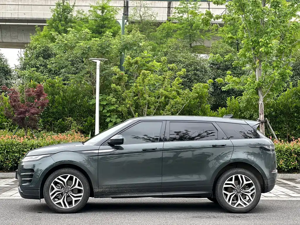 Land Rover Evoque 2024 — фото 7