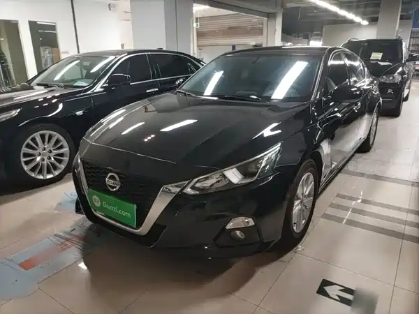 Nissan Teana 2023