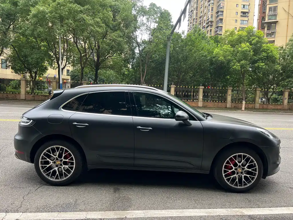 Porsche Macan 2016 — фото 12