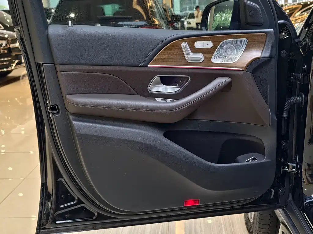 Mercedes-Benz GLS 2022