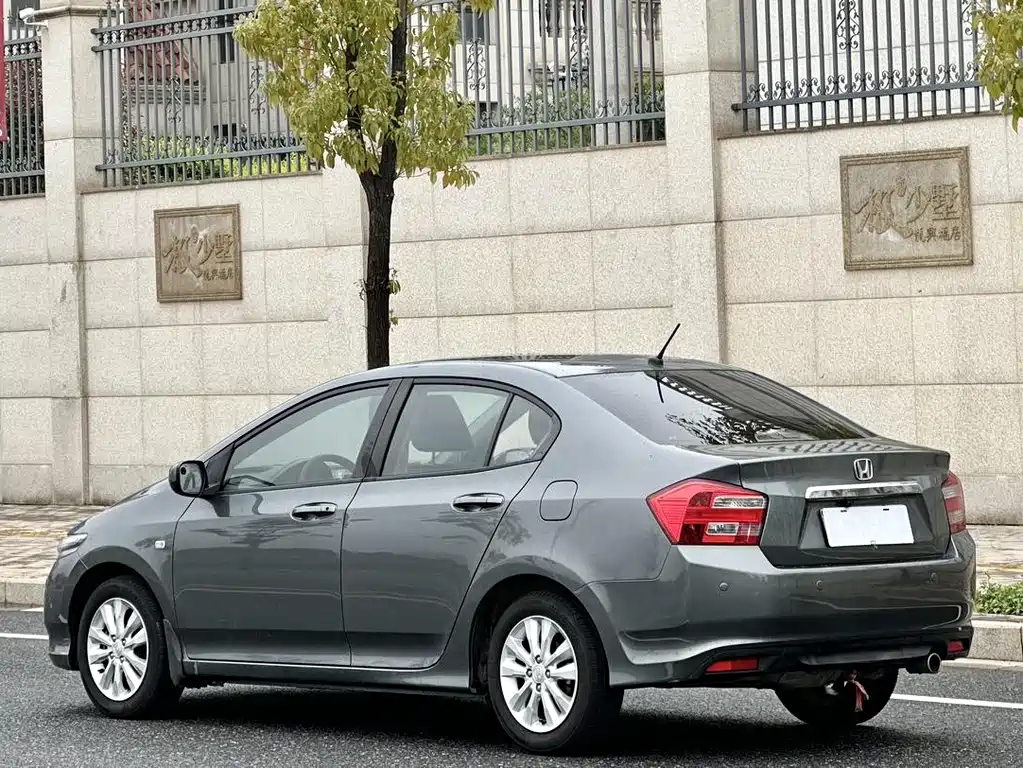 Honda City Classic 2015 — фото 6