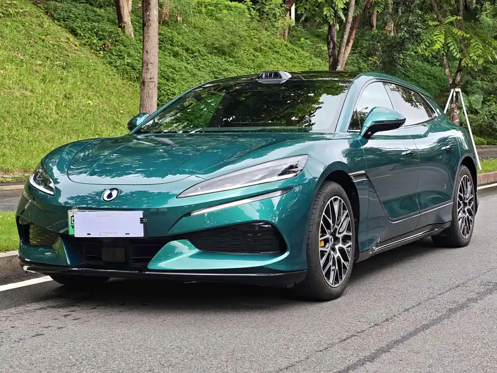 Denza Z9GT 2026