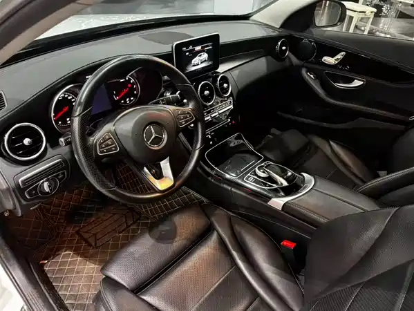 Mercedes-Benz C-Class 2018