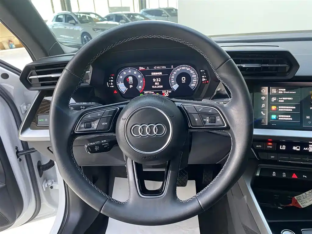 Audi A3 2023 — фото 22