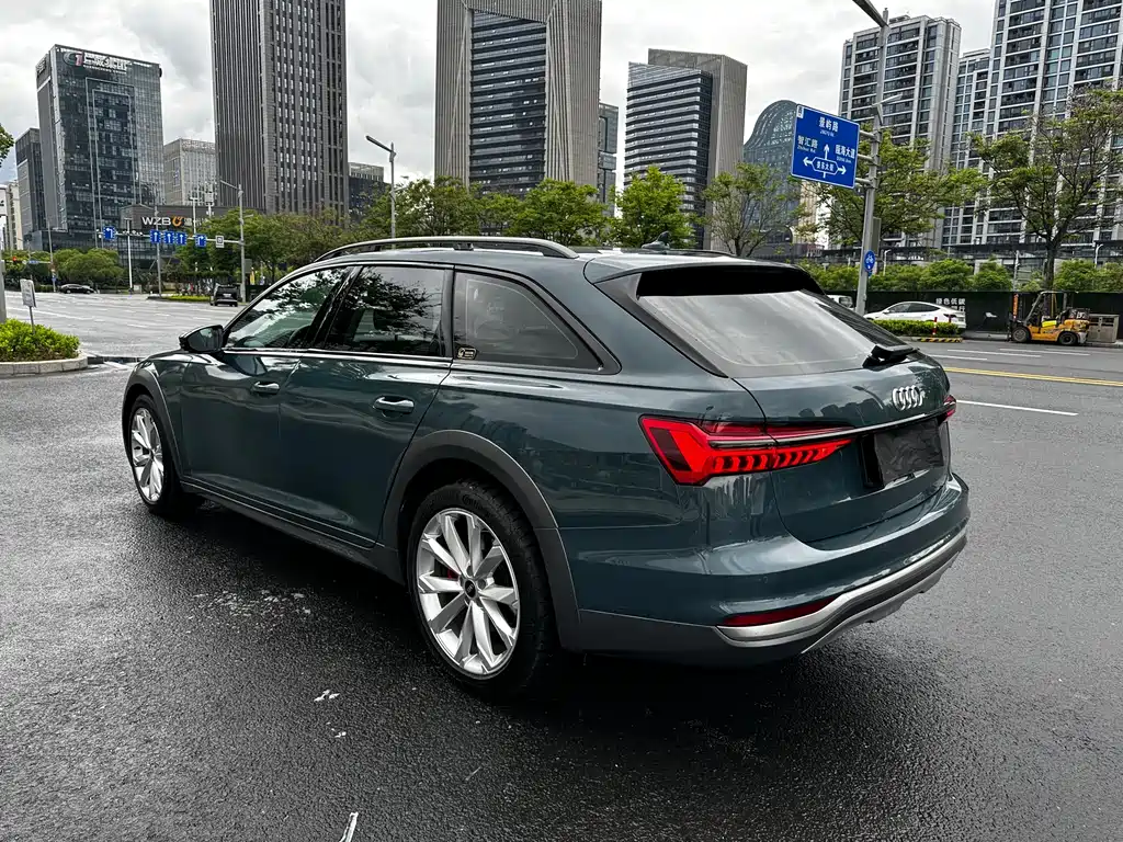 Audi A6 2022 — фото 19